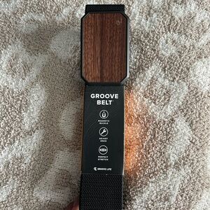 Groove Belt with Wood Grain Magnetic Buckle - Black Band